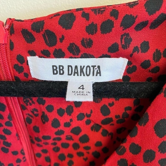 BB DAKOTA Women's Party Animal Print Dress Red Black Dot V-Neck Size 4 - Picture 5 of 13